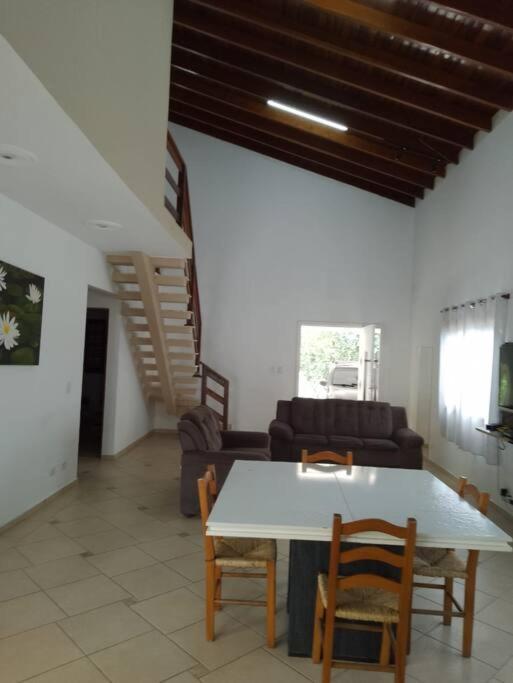 Lindo Sobrado No Condominio Бертиога Экстерьер фото