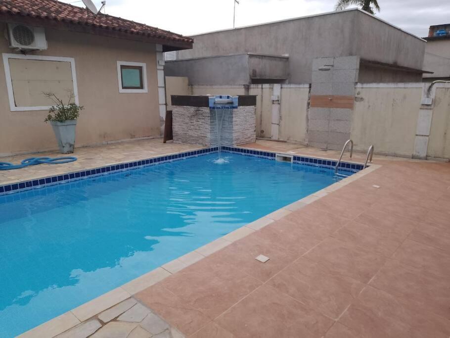 Lindo Sobrado No Condominio Бертиога Экстерьер фото